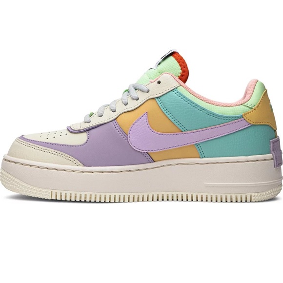 Nike Air Force 1 Shadow in Pale Ivory - Picture 5 of 10